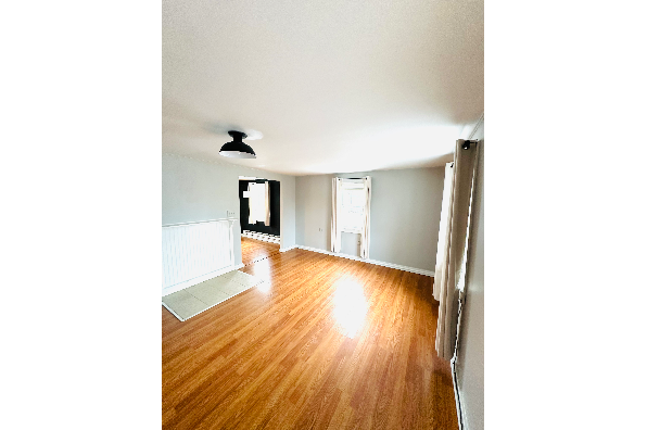 409 Sacony Alley (Photo 6)