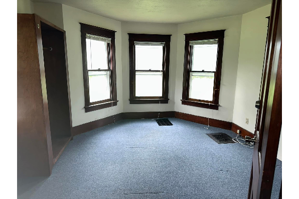 22 Grove St (Photo 5)