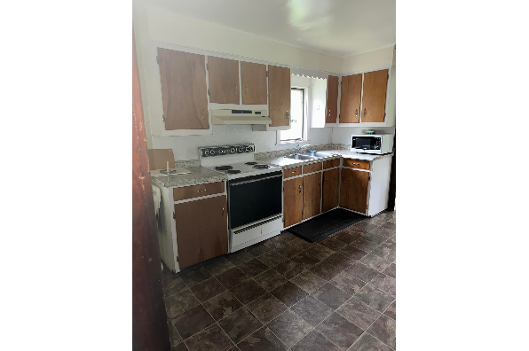 22 Grove St (Photo 4)