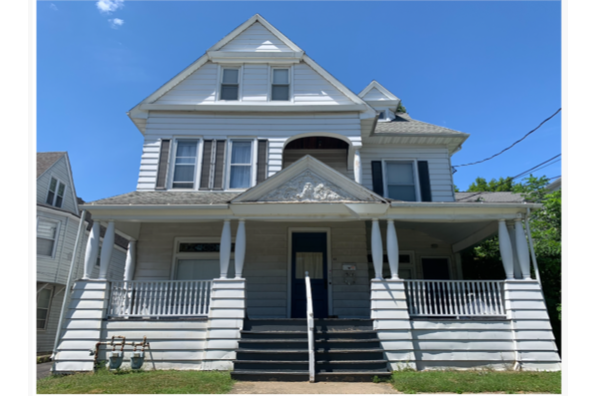 61 Front St, Main House (Photo 1)