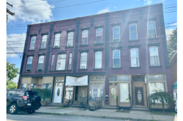 140 Front St, Apt 2F (Photo 1)