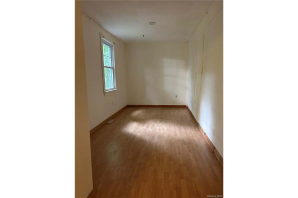 3 Southside Ave (Photo 1)