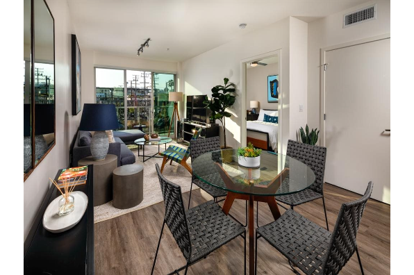 800 Colorado Ave, 0301 (Photo 5)