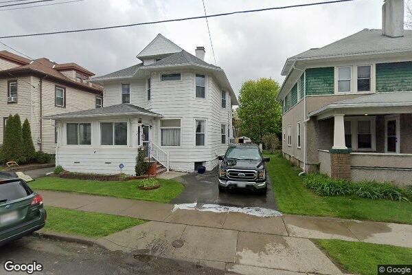 4 Ayres St (Photo 1)