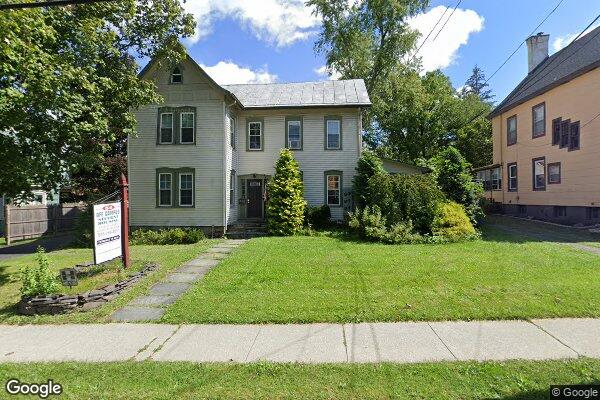 54 N Chestnut St, 2 F (Photo 1)