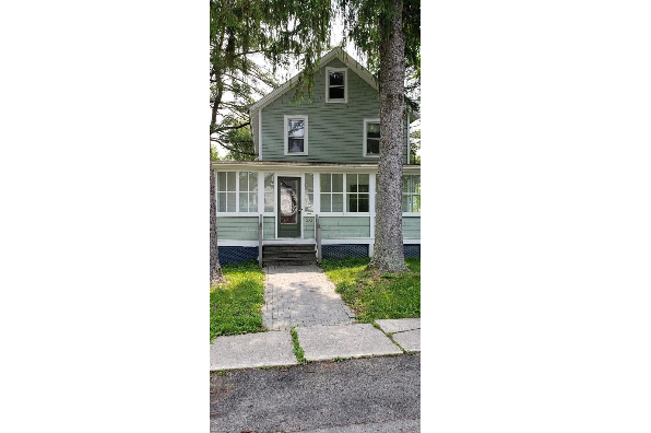 22 Grove St (Photo 1)