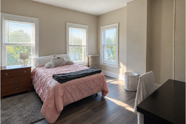 72 Walnut Street (Photo 5)