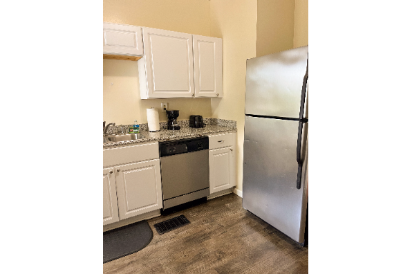 61 Center St, Apt 1 (Photo 7)