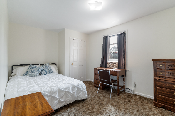 140 Noble St, A (Photo 6)