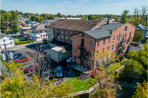 11 E Main St (Photo 2)