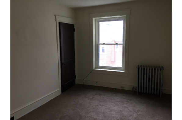 147 E Main St, 2023 -2024 School Year  - 2nd Floor - 3 large private bedrooms -Large Yard- Laundry on site -$3650 a semester per person (Photo 5)
